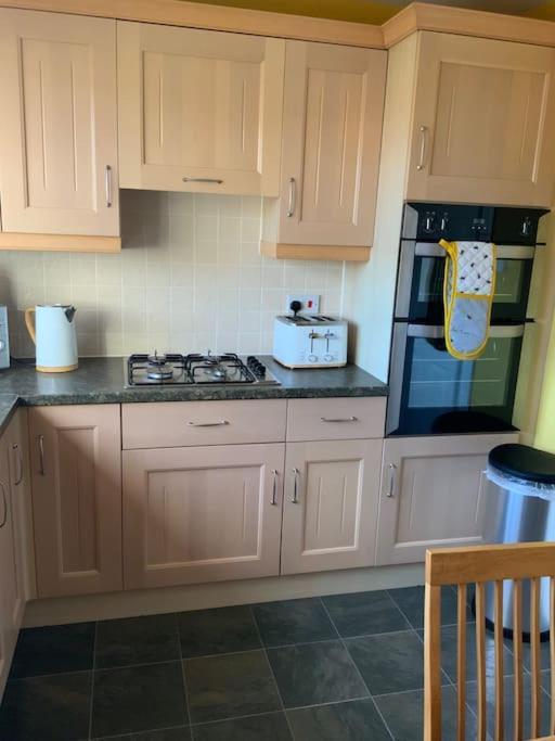 Home From Home, 3 Bedroom House In Hawick Εξωτερικό φωτογραφία